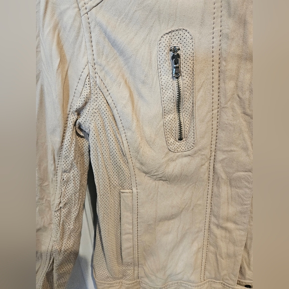 UGG Cream Suede Jacket Size XS - Picture 2 of 11